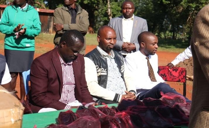 Donating of shoes to school going children of Kiringalia primary, Tiriondonin primary, Sesoi primary, Kelwondonin primary and Moikutwo primary school respectively. These initiative has really encouraged all pupils of Baringo to go to school to acquire the best education.